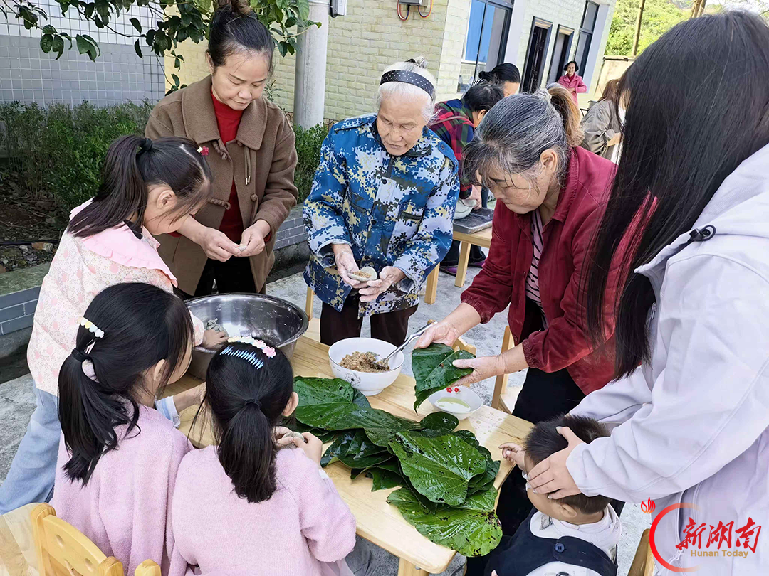 洪江岩垅乡青山村：党群阵地过双节  民俗活动暖人心