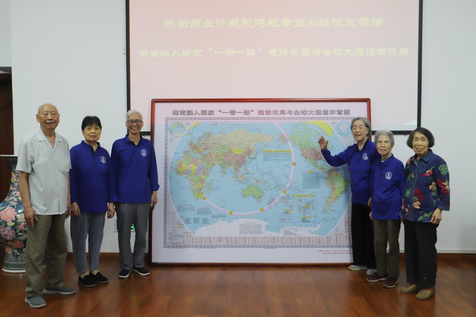 耄耋归来,初心未改!长沙理工大学首届校友返校为母校70岁生日送上特殊贺礼