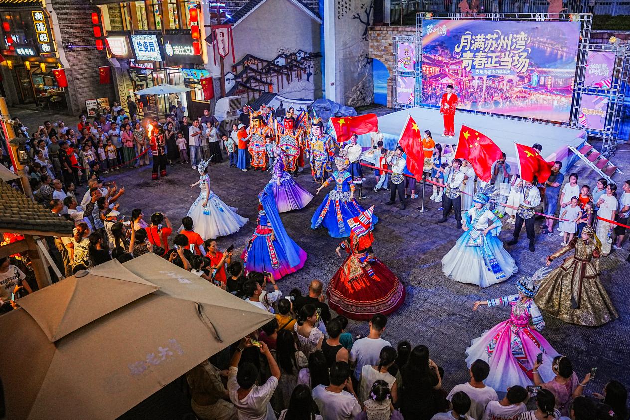 国庆不忙 来趟衡阳｜一街灯火一街欢 苏州湾老街国庆民俗狂欢醉游人