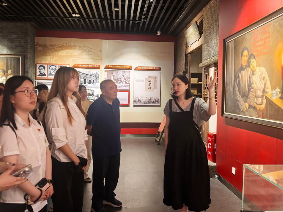 长理学子赴杨开慧烈士纪念馆开展主题党日活动