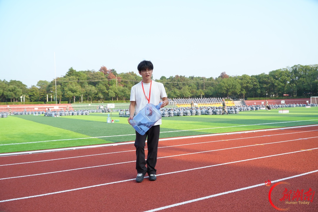 青春正步走丨训练场里的成长与蜕变