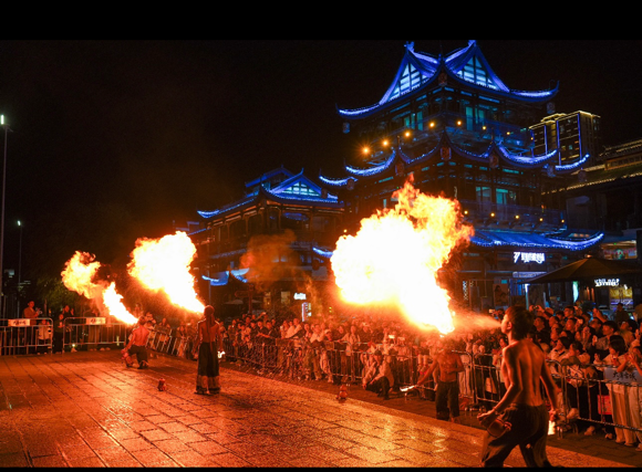 “十一”乐游张家界丨火热收官!永定国庆假期藏着超多惊喜画面