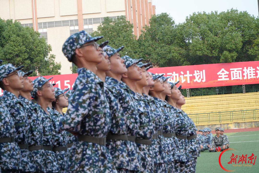 青春正步走丨以队列英姿，绘青春答卷