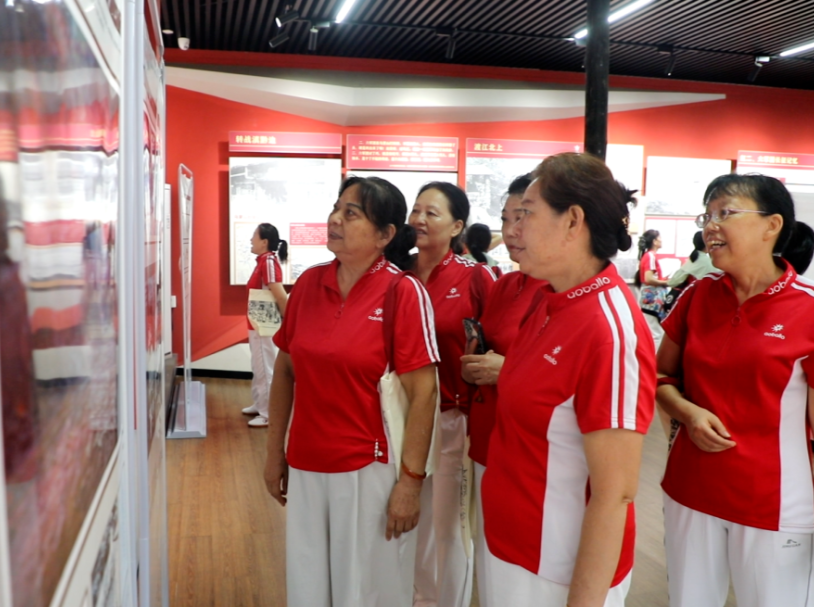 长征主题巡展走进津市 免费开放至10月底