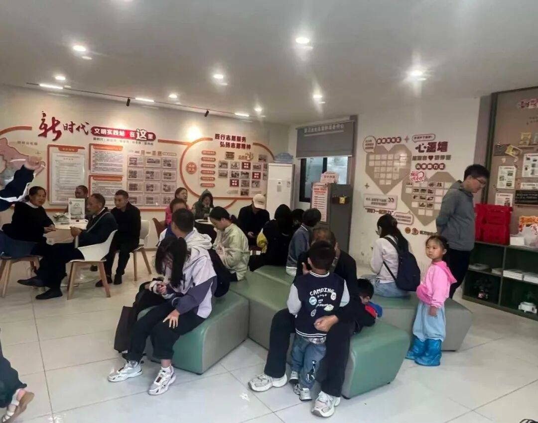 岳阳楼区：多部门联动守护假日平安