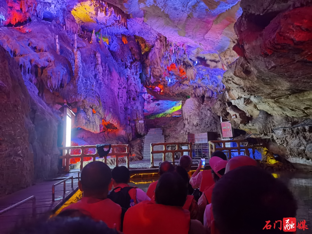 古寺品禅茶,溶洞探秘境!石门文旅国庆火出圈