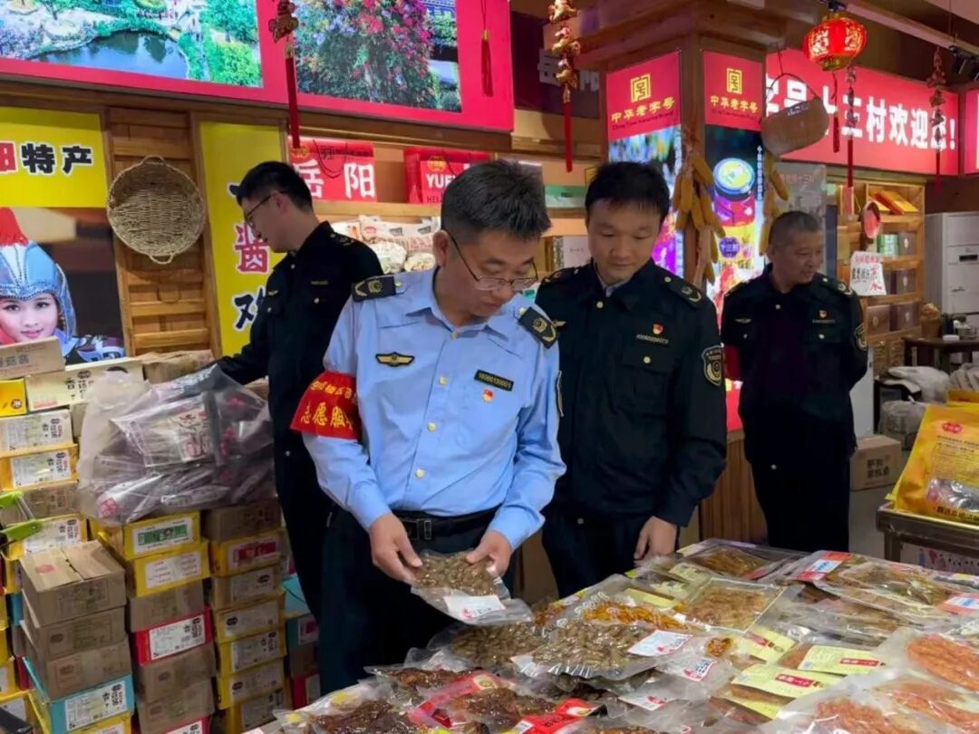 岳阳楼区：多部门联动守护假日平安