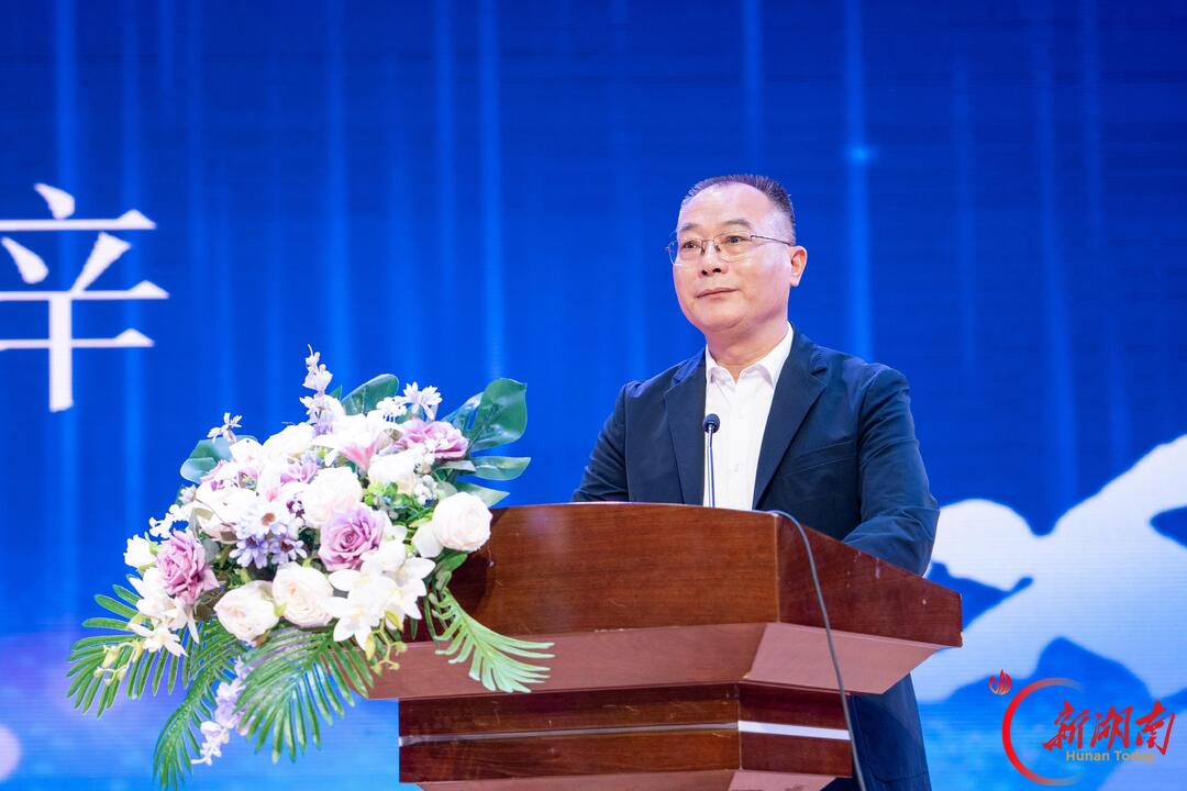 衡阳市铁一中学:院士归来,点燃少年“登月梦”