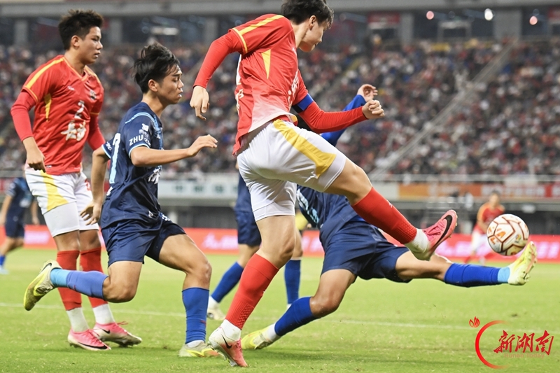 “湘超”第十轮：长沙1比0胜株洲 提前锁定八强