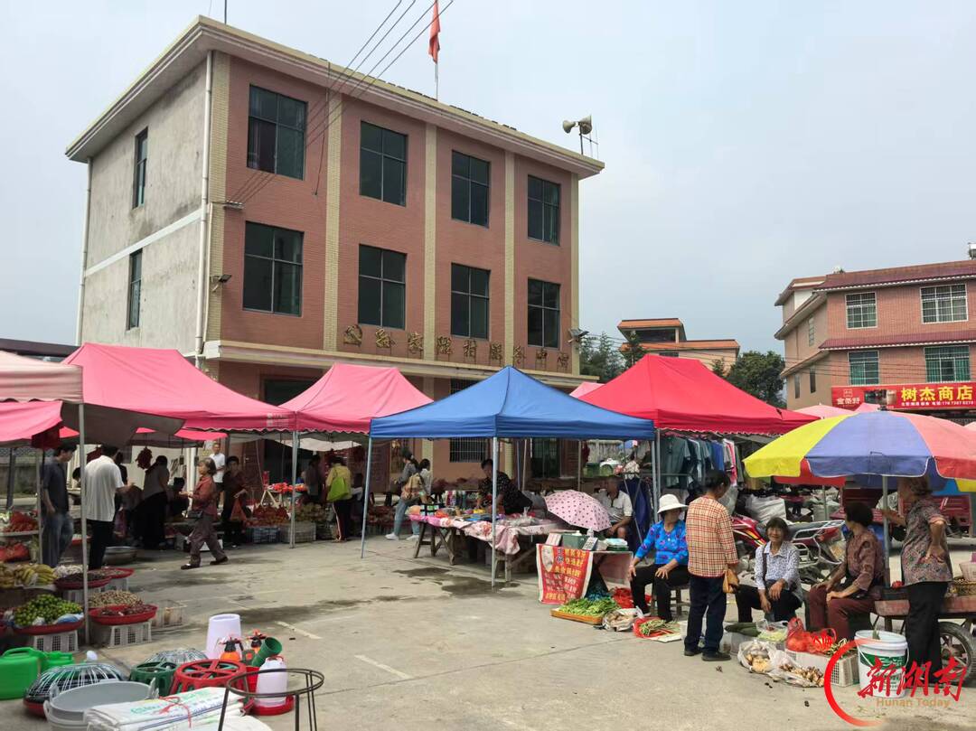 隆回县司门前镇:党建赋能阵地提质 服务点亮乡韵烟火