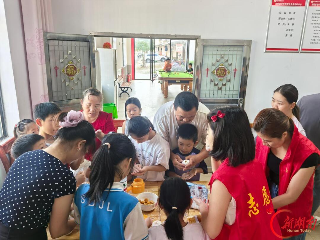 湘阴县金龙镇：党群服务“双节”不打烊 多彩活动暖民心