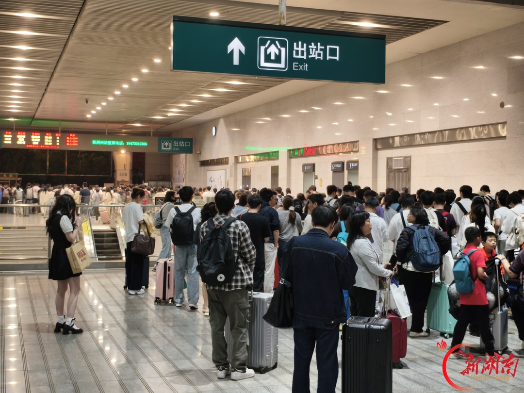 中秋、国庆假期，株洲西站再创新高