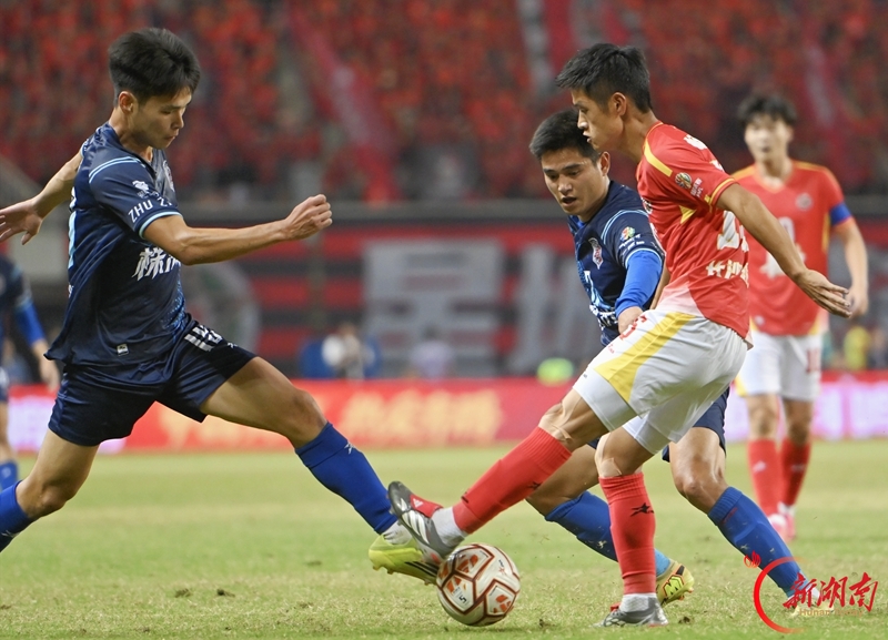 “湘超”第十轮：长沙1比0胜株洲 提前锁定八强