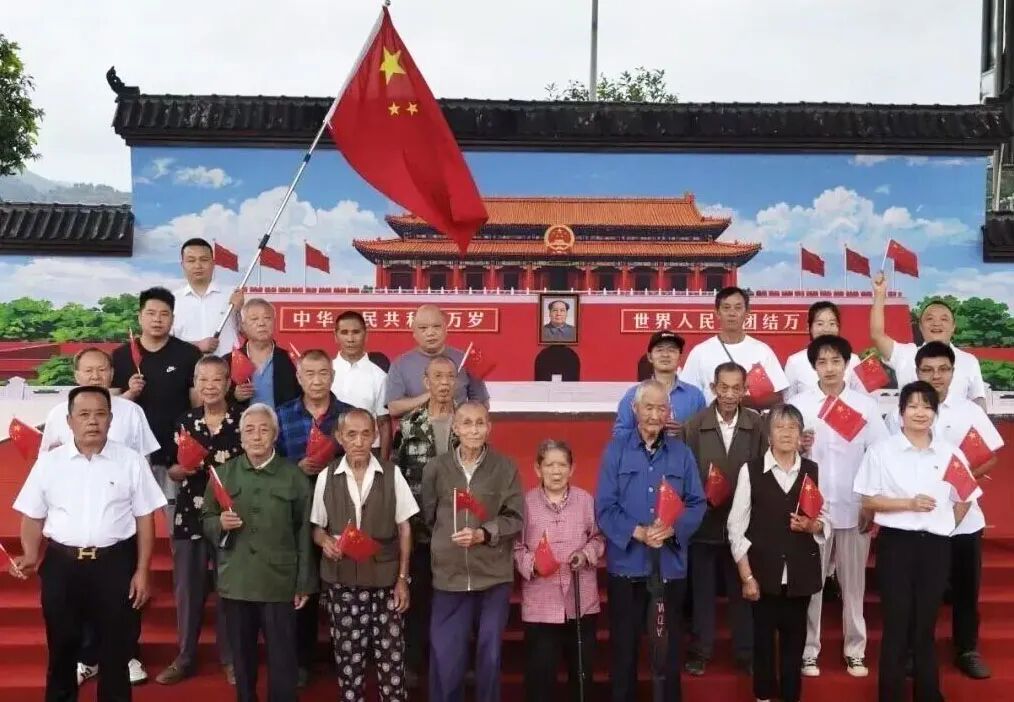 武冈九塘村:把天安门“搬”进来 圆了全村老人的北京梦