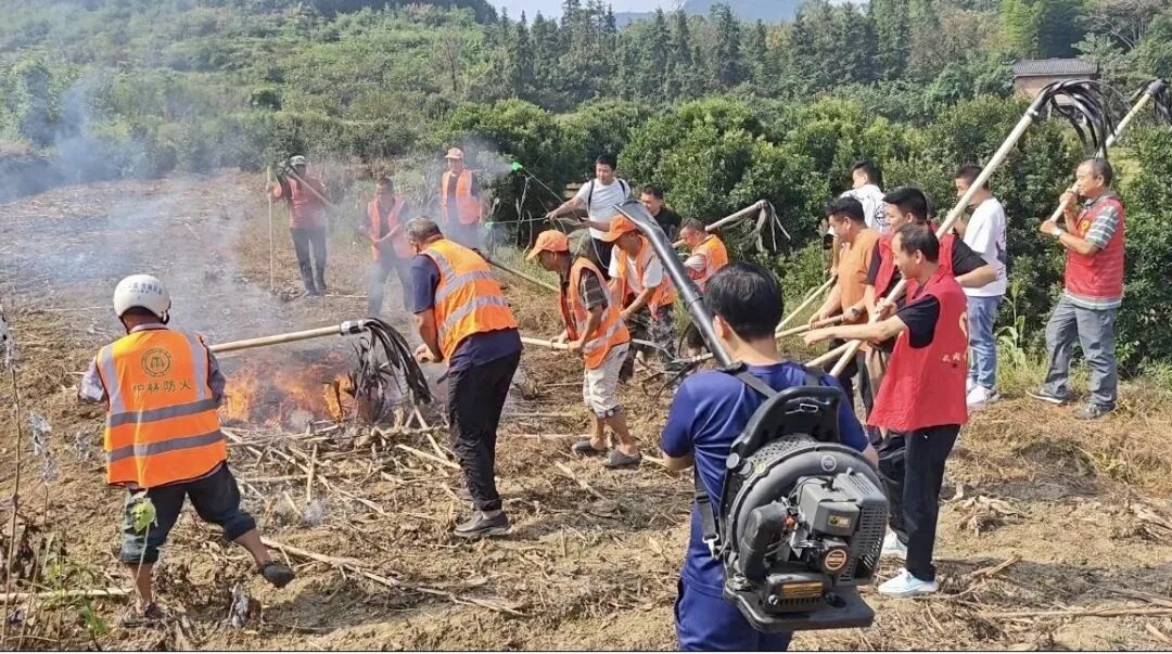 武冈辕门口街道：防患于未“燃” 训演结合护青山
