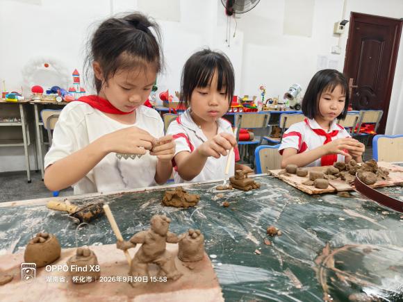 以泥为艺塑乡情 科创赋能育新人——麻阳苗族自治县长河小学深耕乡土科创课堂厚植苗乡文化自信