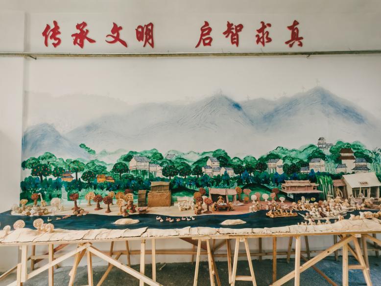 巧手封存自然之美 科创点亮少年童心——麻阳苗族自治县长河小学开展AB胶动植物标本制作科技实践活动