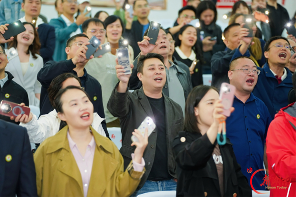 南县一中举行值年校友返校暨首届校友联络员大会