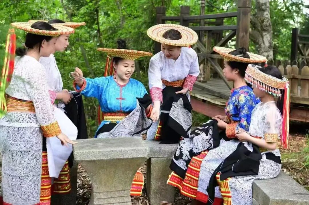嗨“娄”，邵来了！