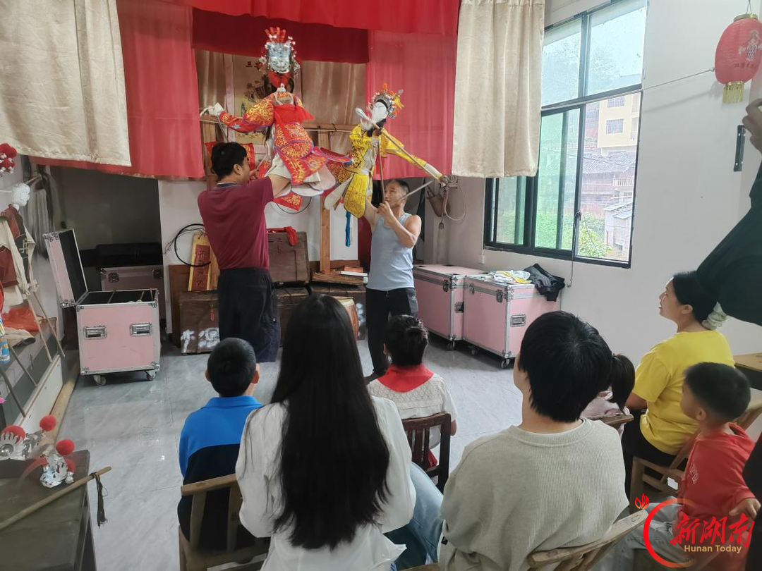 辰溪大水田乡开展木偶戏非遗传承体验活动:非遗进乡村文化润民心