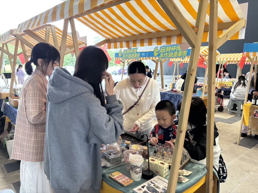 摊主开放体验日上新 怀化市博物馆非遗集市本周日开市
