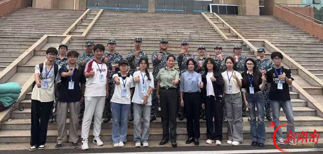 青春正步走丨迷彩伴成长，温暖续新章