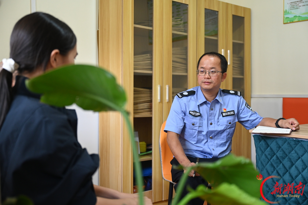 以脚步为尺 以法治暖心——记“湖南省记一等功人员”谭伟红
