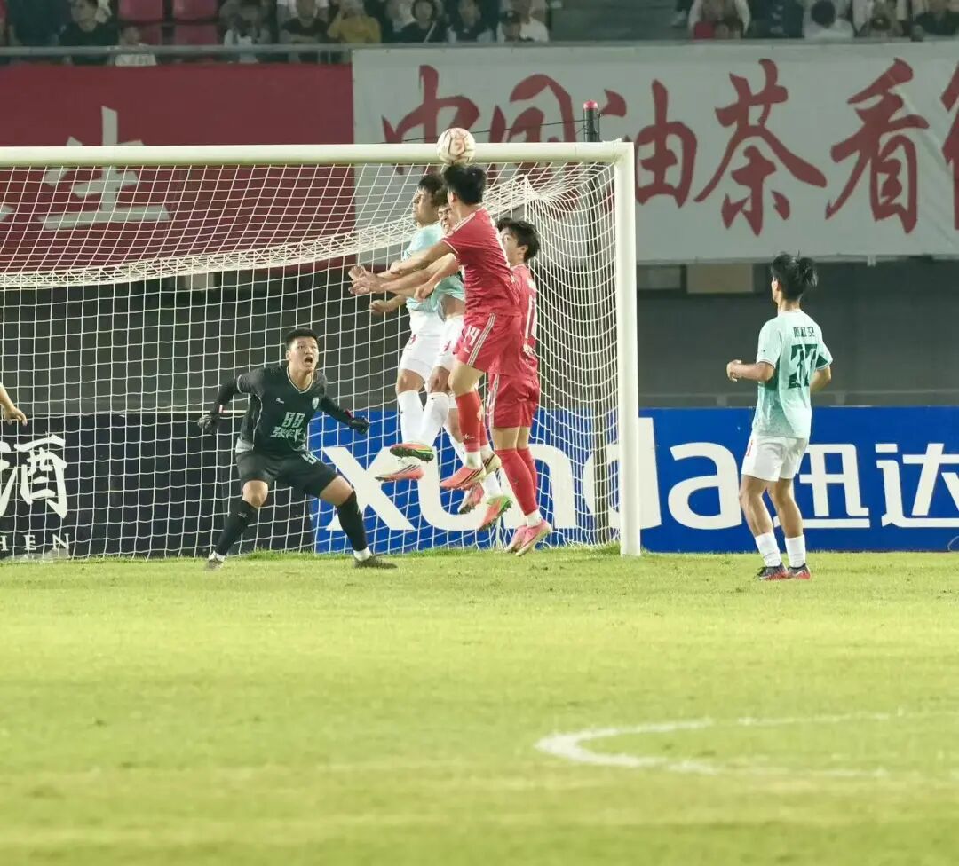 张家界队0:3不敌衡阳队