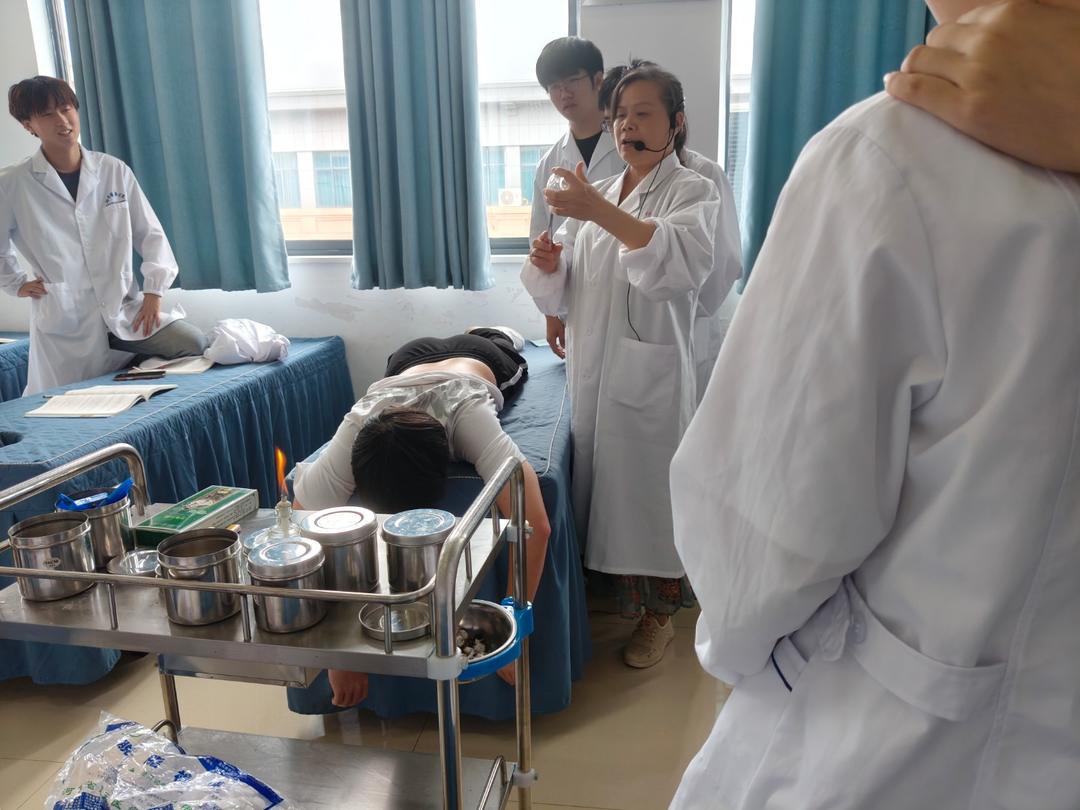 医学生·开学季|我的学医“新起点”(171)技从实训出,心于细微安