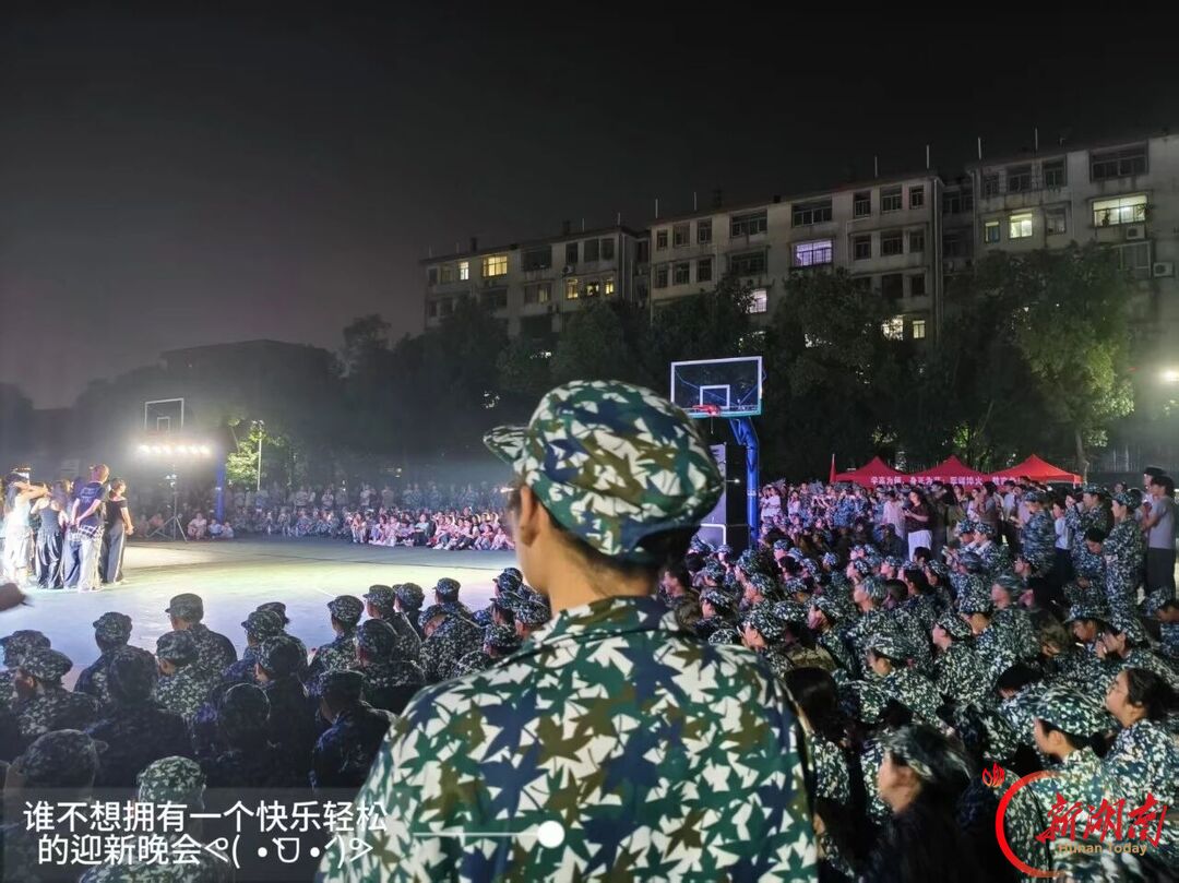 青春正步走丨训练场淬意志，晚风中遇温情