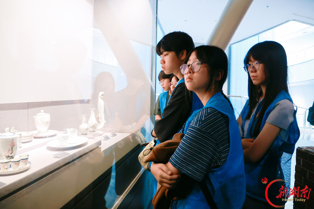 60名香港师生赴湘开展工业与文化研学实践