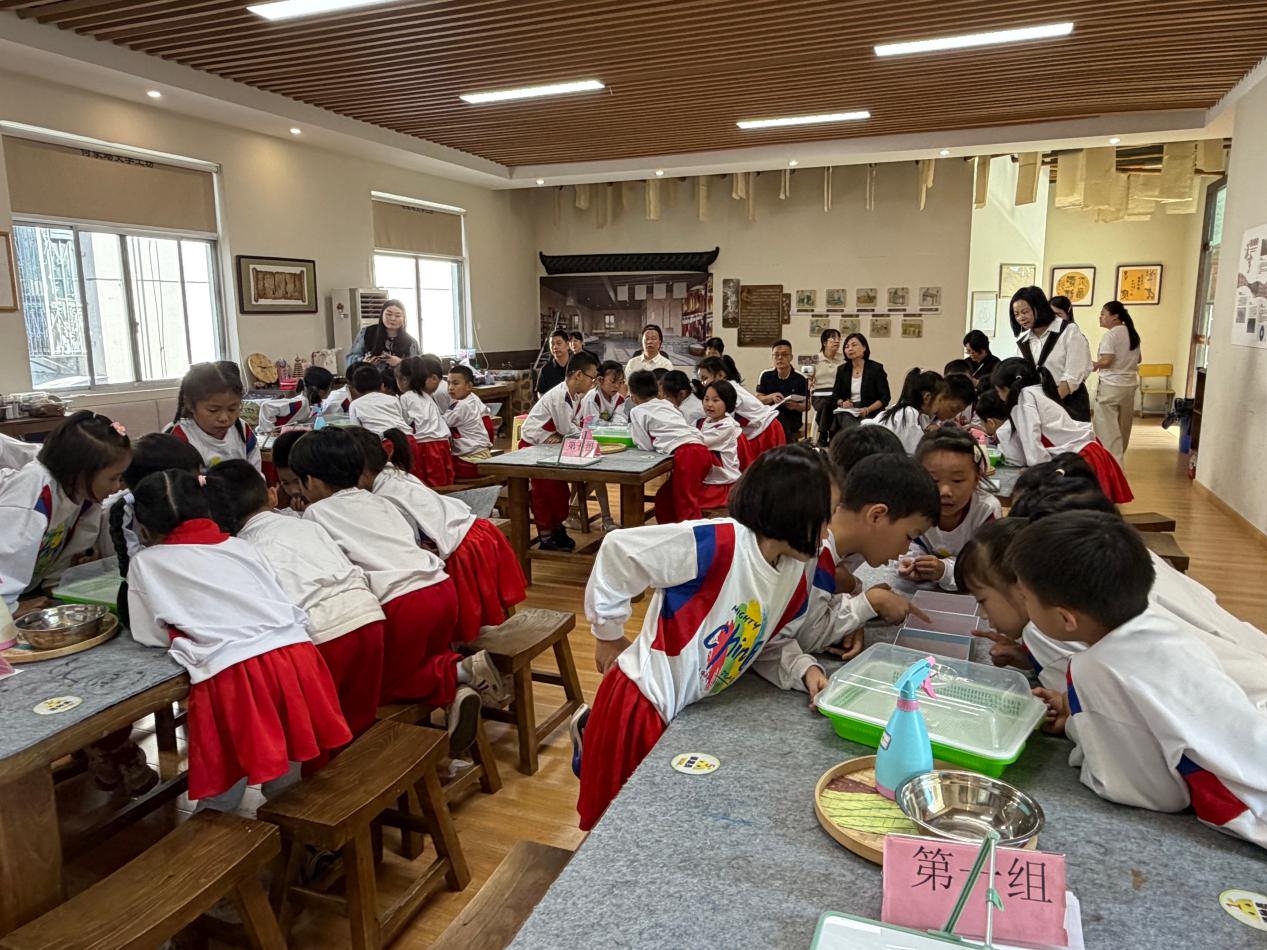 何家坳小学迎株洲市教科院劳动学科教学视导