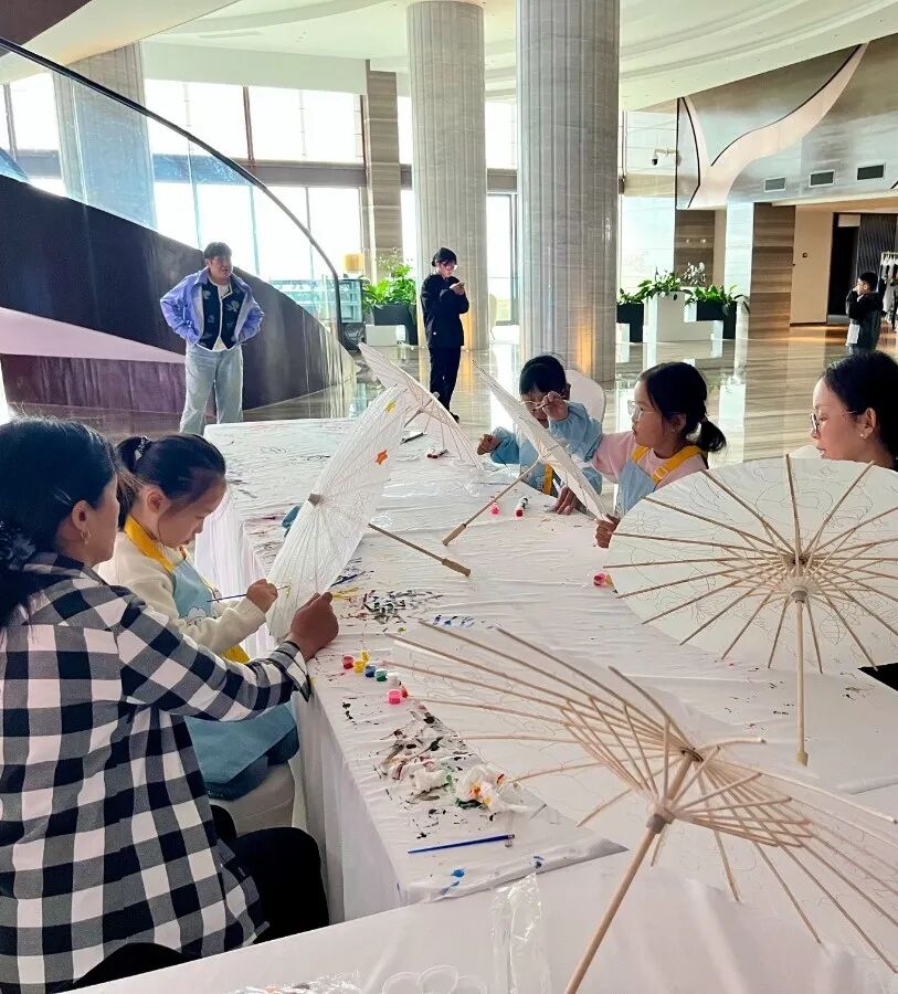 桃源热市云顶温泉度假区:托管遛娃 潮玩全天候