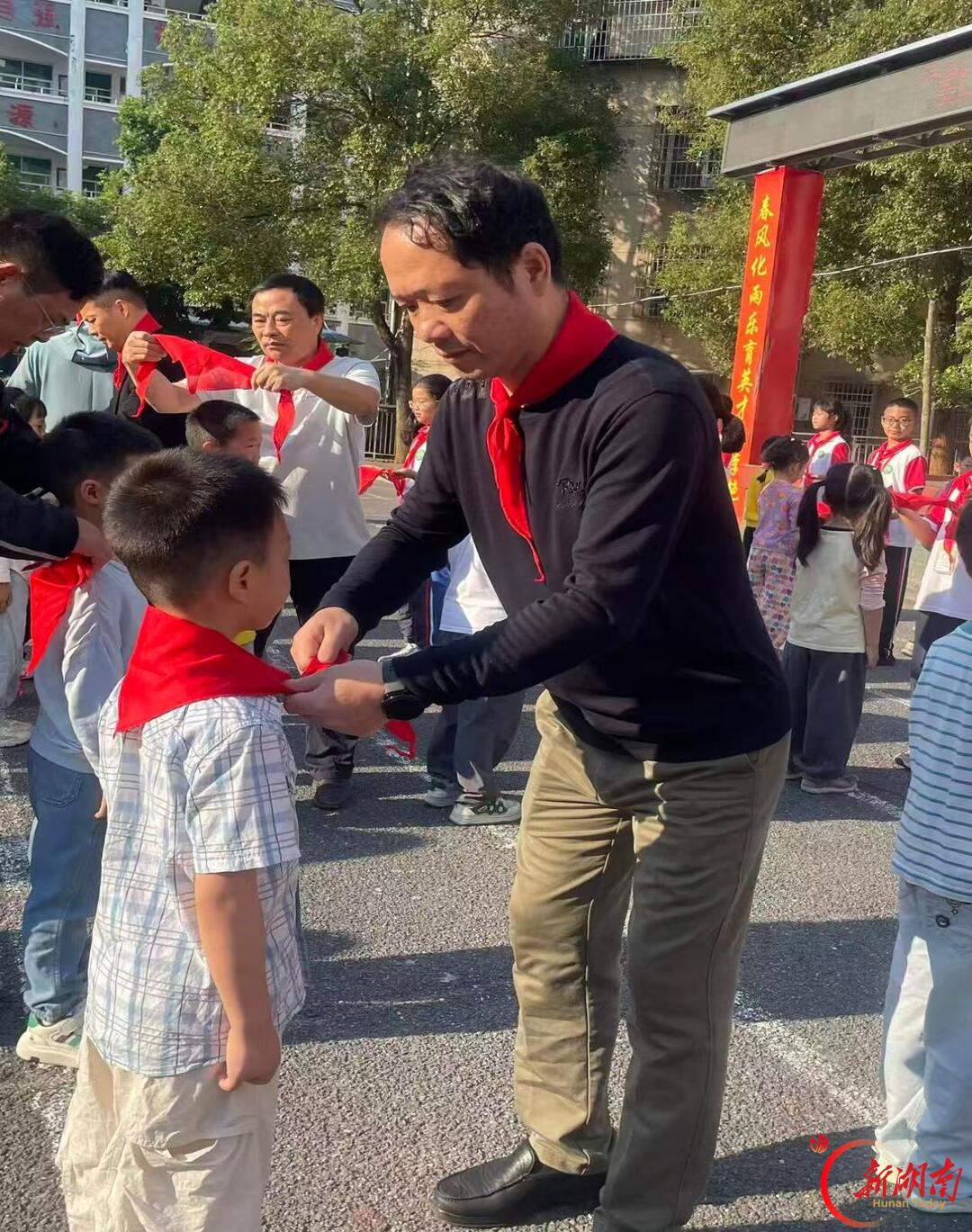 永州市冷水滩区菱角山小学:红领巾筑梦新时代 薪火相传启新程