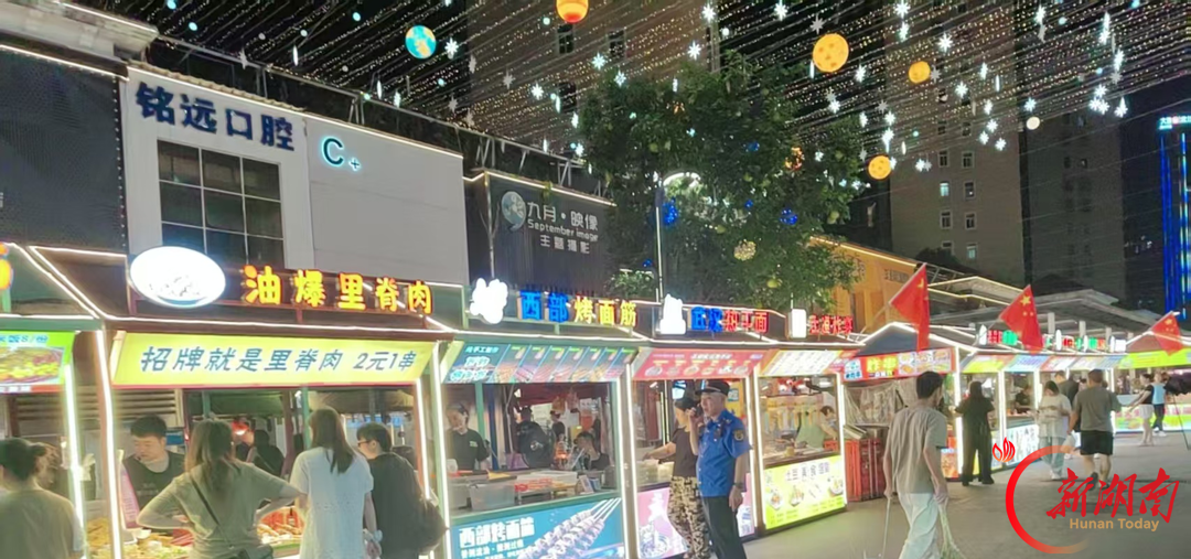 城管力量下沉社区，办好群众身边“微实事”
