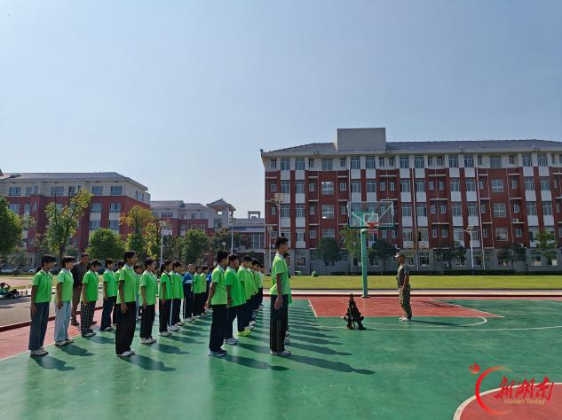 砺少年风骨 植国防情怀——石门宝峰学校开设全县首个军体特色课