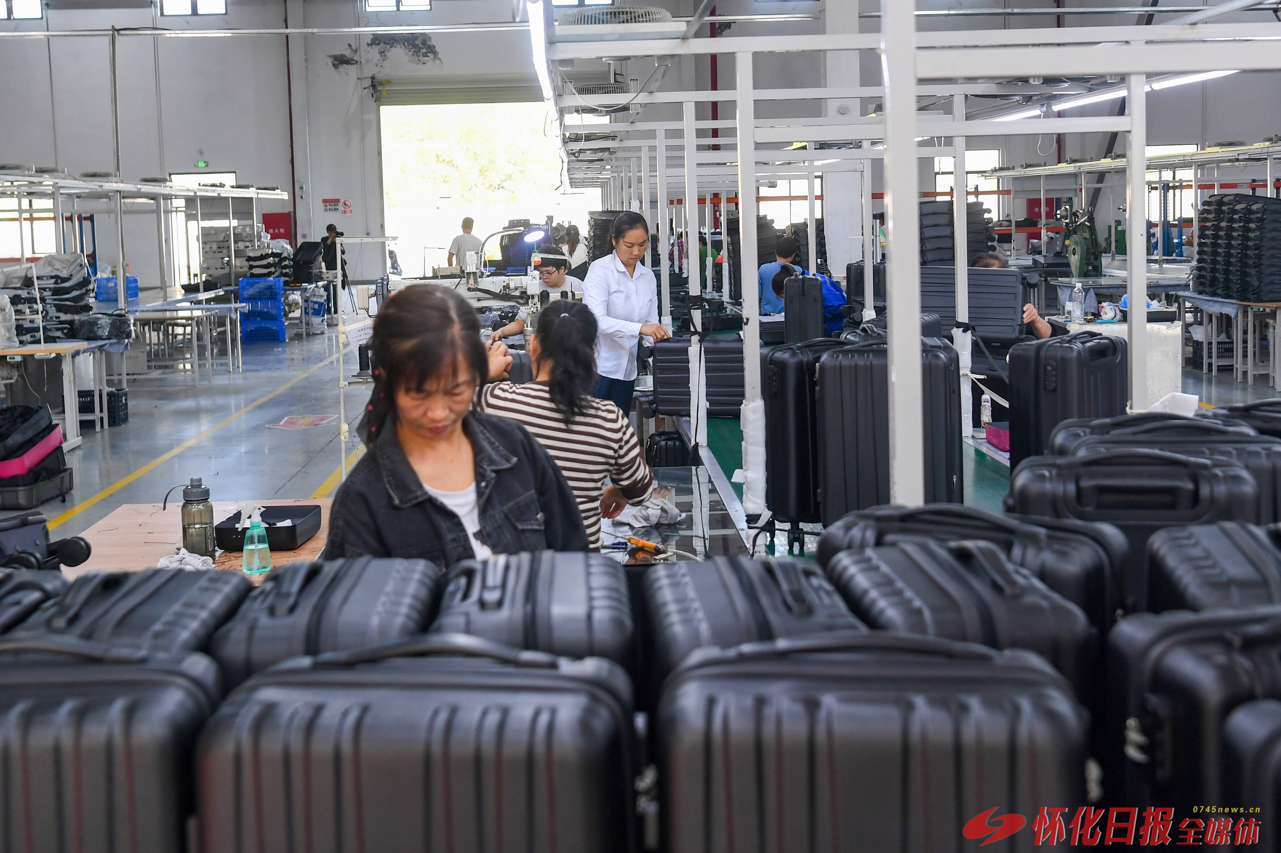 图片新闻 | 聚力打造“国际箱包之都”