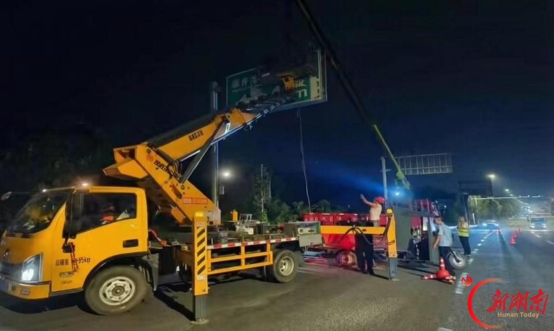 冷水江公路：常态化筑牢公路防线