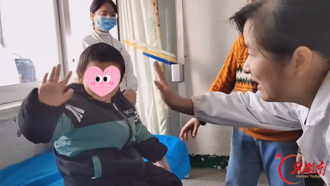 那个“长不大”的孩子，背起了小书包——一名脑瘫患儿的6年康复路