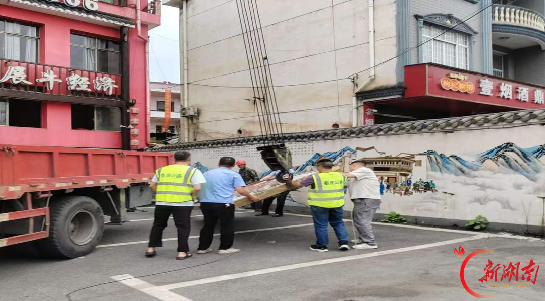 冷水江公路：常态化筑牢公路防线