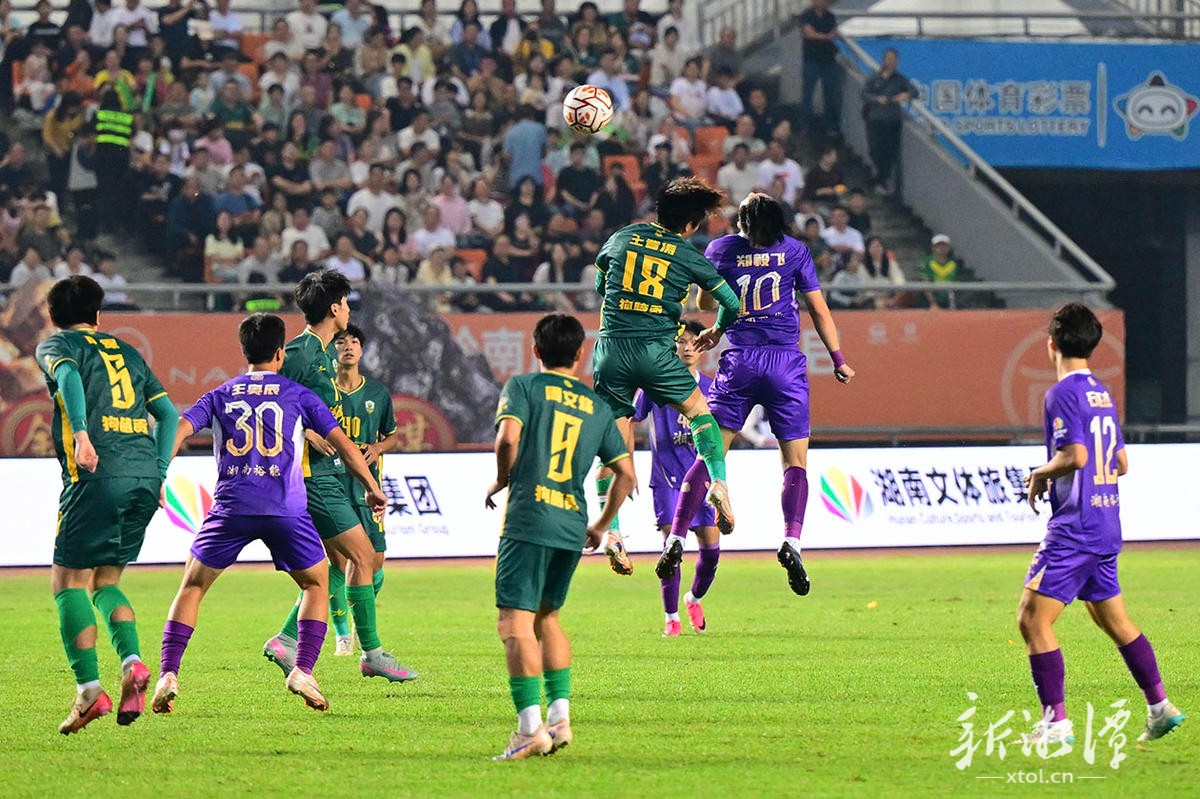 客场1:0胜郴州，“潭哥”10人扛下“前三保卫战”