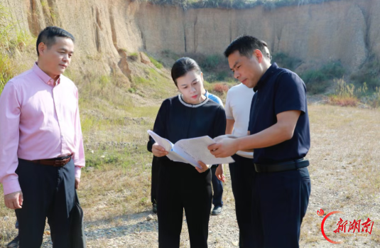 武陵:宋磊督导溶洞垃圾污染专项整治工作