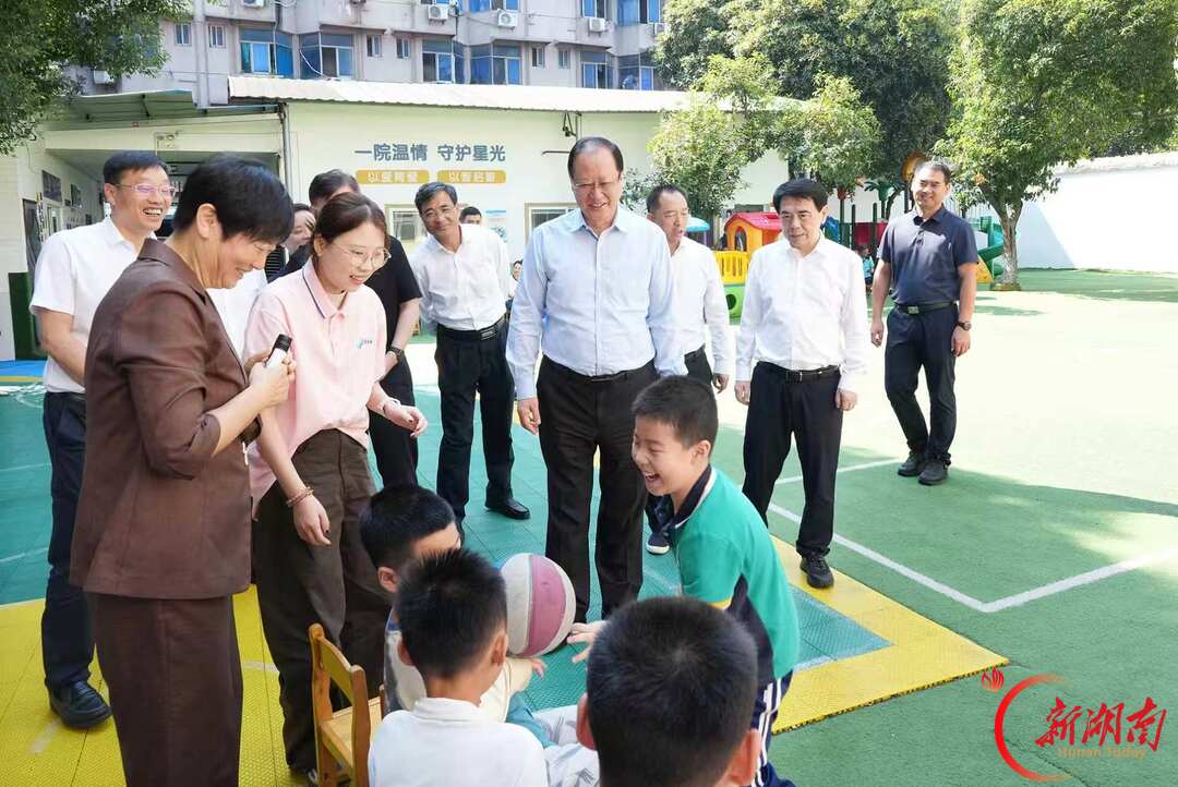 毛伟明在长沙调研重点民生实事进展情况