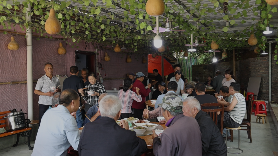 桂东县人大代表风采丨扶利珠:急难险重冲在前 产业路上带头干