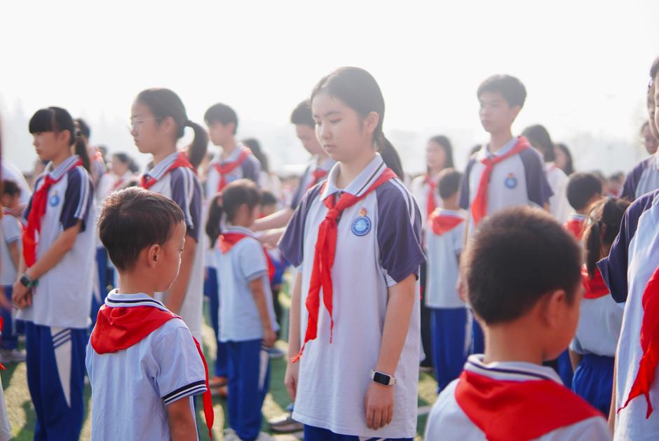 南县洗马湖学校举办新队员入队仪式