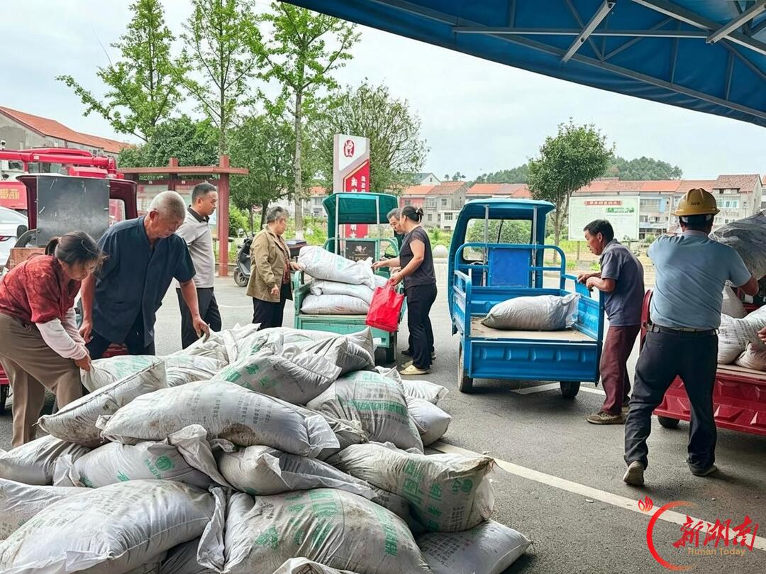 澧县澧南镇:“五个一”巧解秸秆禁烧“老大难”
