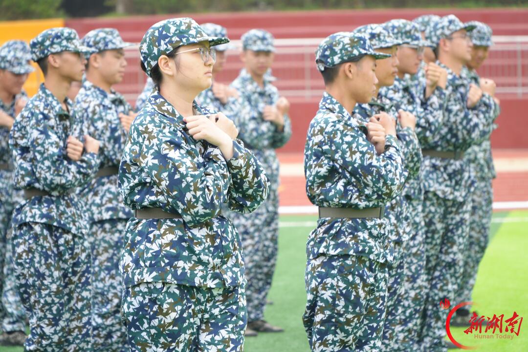 青春正步走丨拳风砺锐气，解锁军训别样成长姿态