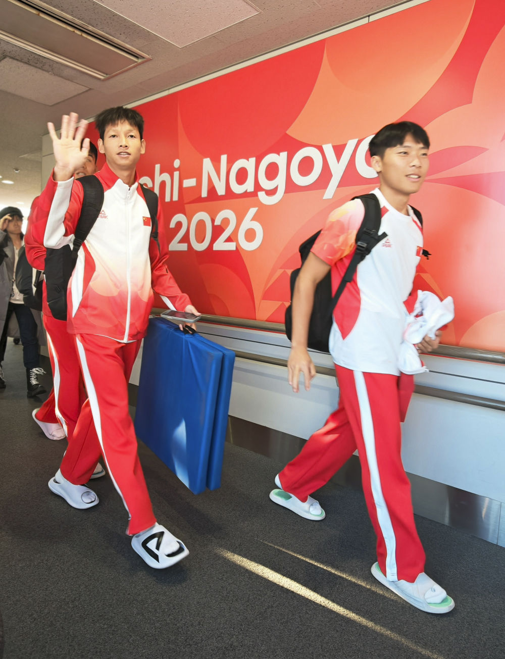 亚残运会中国体育代表团首批队伍抵达日本
