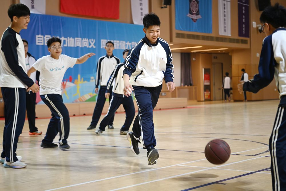 新华全媒头条丨坚持人民至上、生命至上——习近平总书记引领健康中国建设