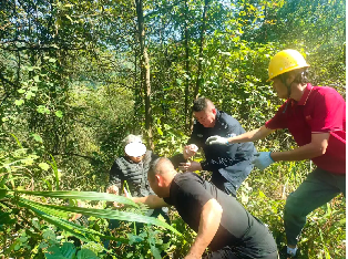 新邵公安4小时紧急搜救 成功寻回八旬走失老人